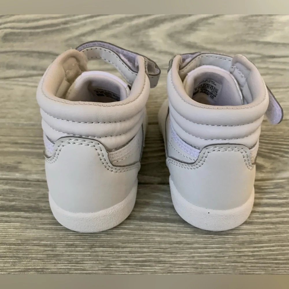 REEBOK KIDS FREESTYLE HI TODDLER WHITE SIZE 6 - Picture 6 of 13